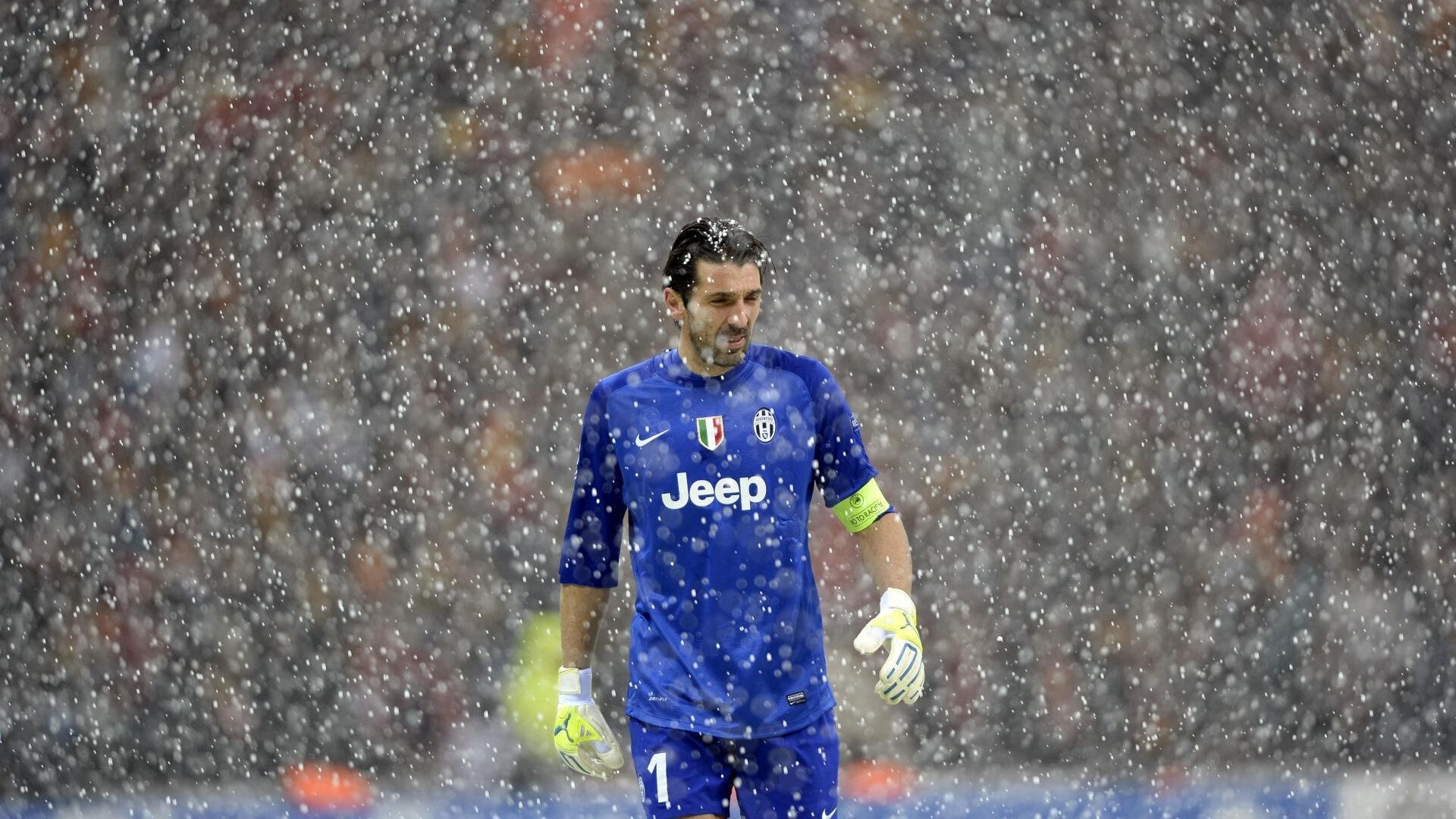 “体育精神:那些感人至深的比赛瞬间”,比赛中的感动作文