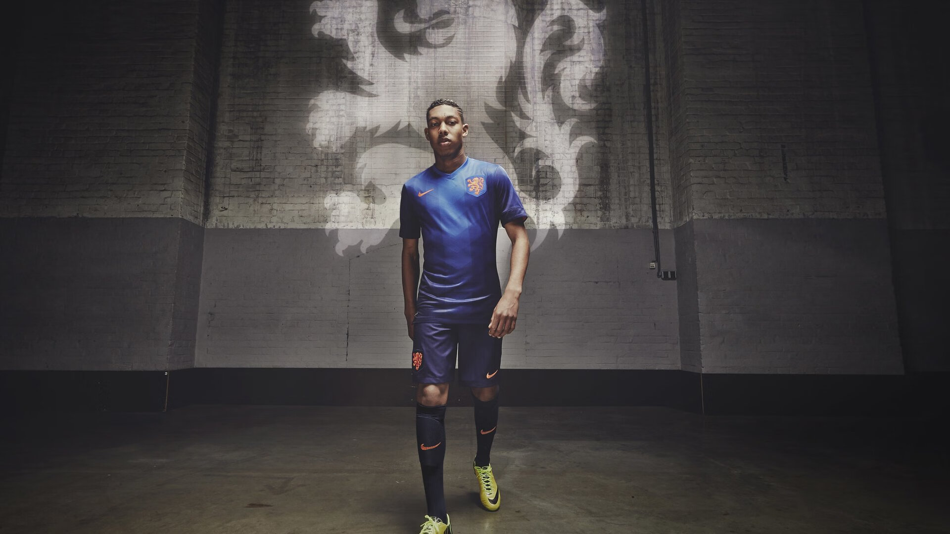 “英超焦点：新星闪耀，助力争冠”，英超当红新星