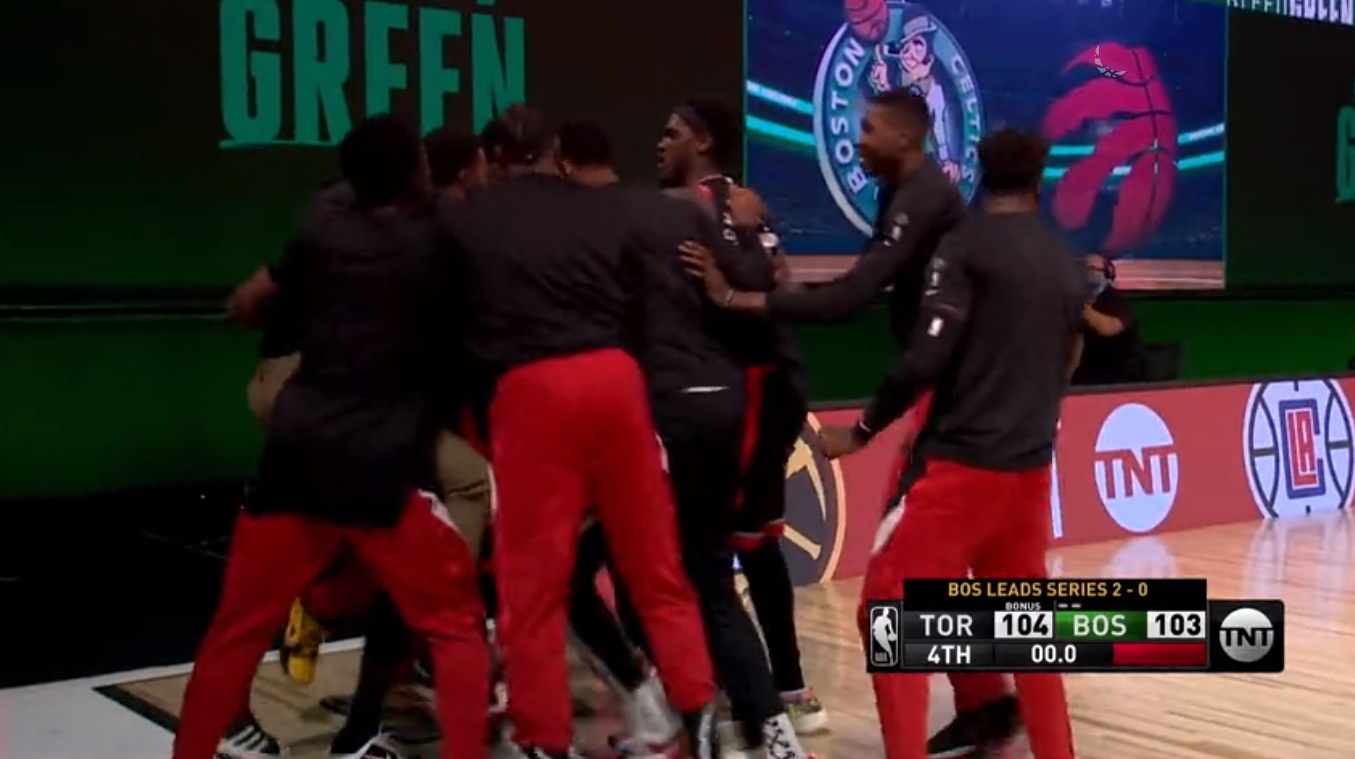 包含逆转极限：球队在最后几秒的神奇逆转的词条